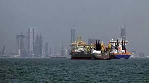 वैश्विक तेल संकट 2026: बदलती भू-राजनीति और ऊर्जा संक्रमण के बीच फंसी दुनिया