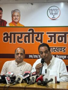 सामने आ रहे घोटाले राजनीतिक भ्रष्टाचार का असली काला चेहराः चमोली
