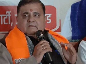 हरीश रावत का इस्तीफा दांव सहानुभूति बटोरने के लिए चुनावी स्टंटः भाजपा